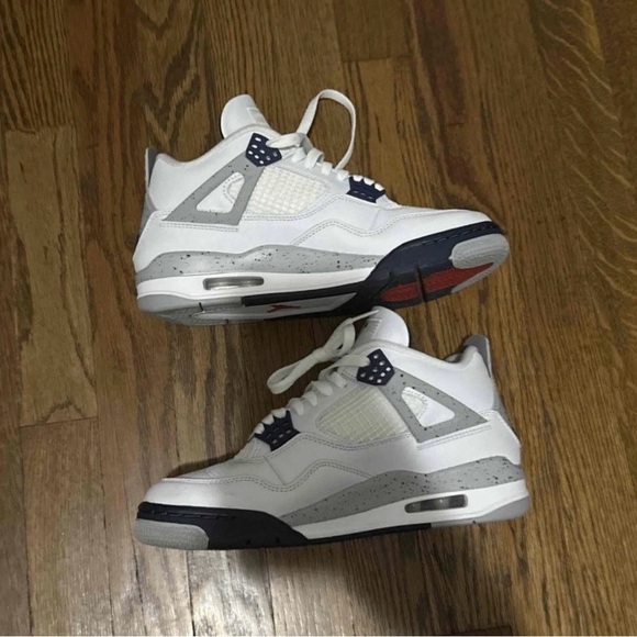 Air Jordan 4 midnight navy - Picture 1 of 5